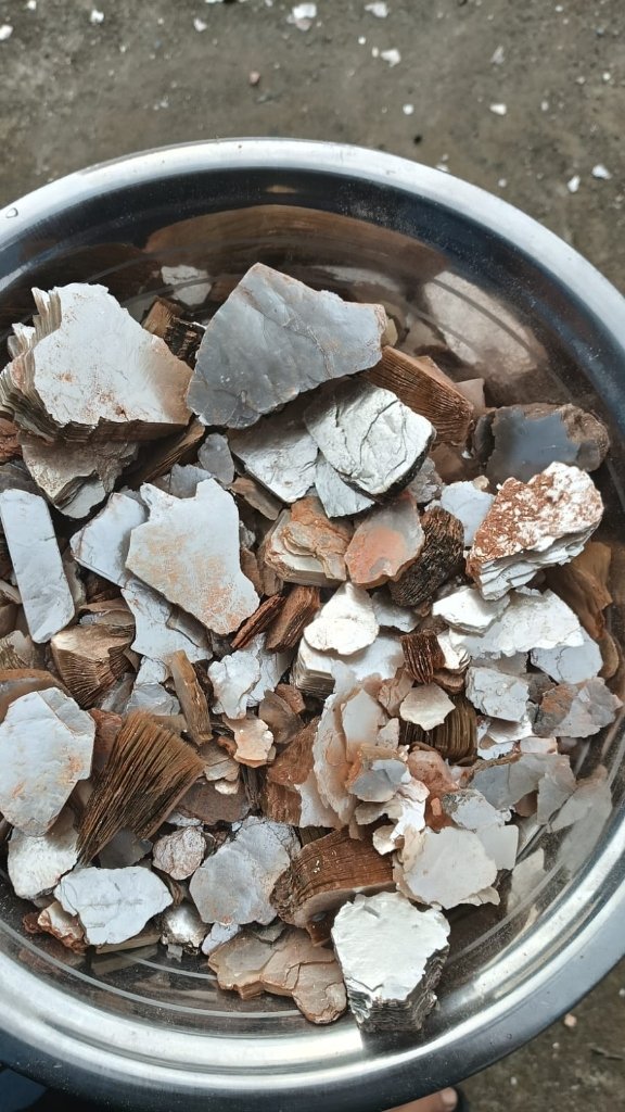 AA Grade Mica Scrap